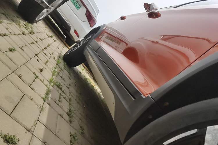 Used Chery Tiggo 3X 2018 1.5L Manual Comfort Edition Right Side Sill