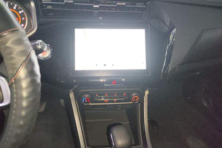 Used Chery Tiggo 3X 2020 Quality Edition 1.5L CVT Luxury Version Audio And AC Panel