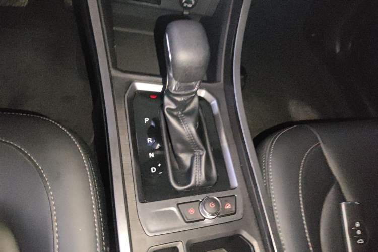 Used Chery Tiggo 3X 2020 Quality Edition 1.5L CVT Luxury Version Gear Lever