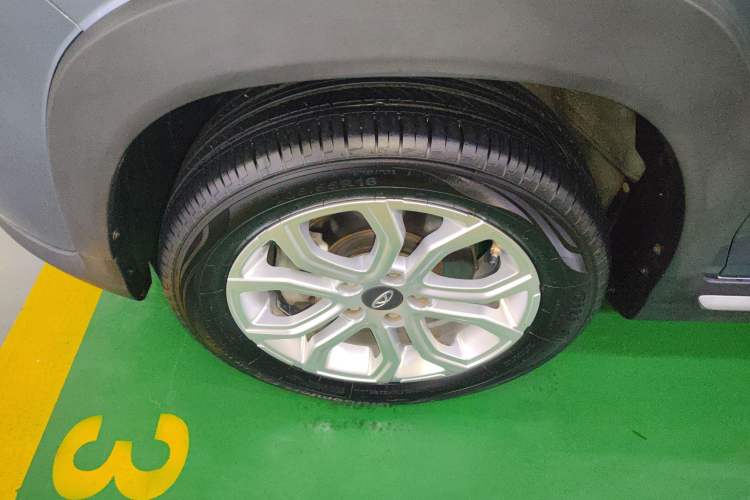 Used Chery Tiggo 3X 2020 Quality Edition 1.5L CVT Luxury Version Left Front Wheel Hub