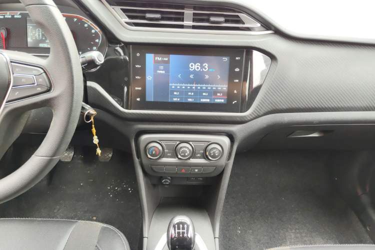 Used Chery Tiggo 3X 2020 Quality Edition 1.5L Manual Luxury Version Audio And AC Panel