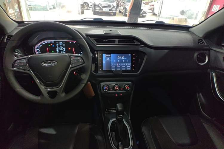 Used Chery Tiggo 3X 2020 Quality Edition 1.5L CVT Luxury Version Center Console