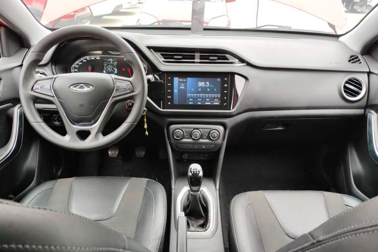 Used Chery Tiggo 3X 2020 Quality Edition 1.5L Manual Luxury Version Center Console