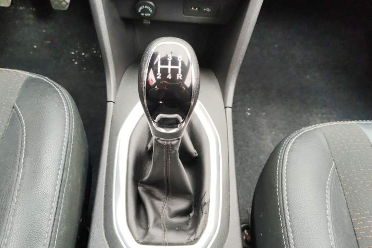Used Chery Tiggo 3X 2020 Quality Edition 1.5L Manual Luxury Version Gear Lever