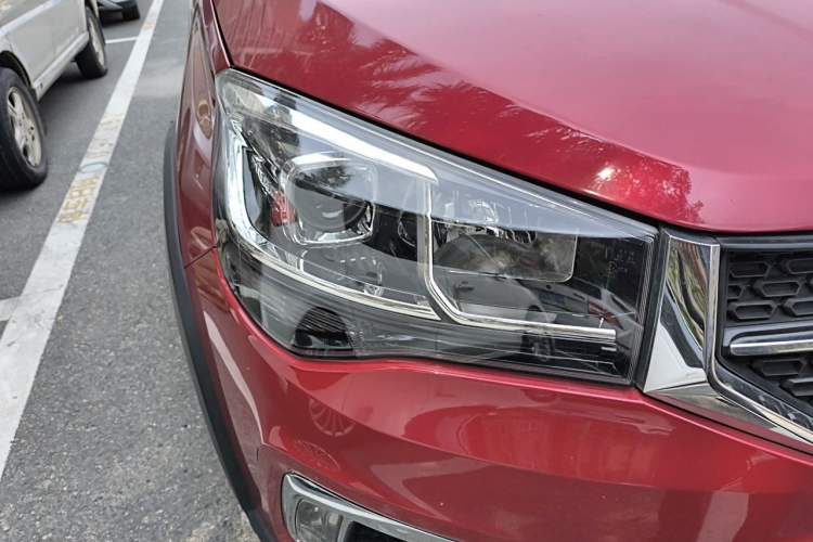 Used Chery Tiggo 3X 2020 Quality Edition 1.5L CVT Luxury Version Right Front Headlight