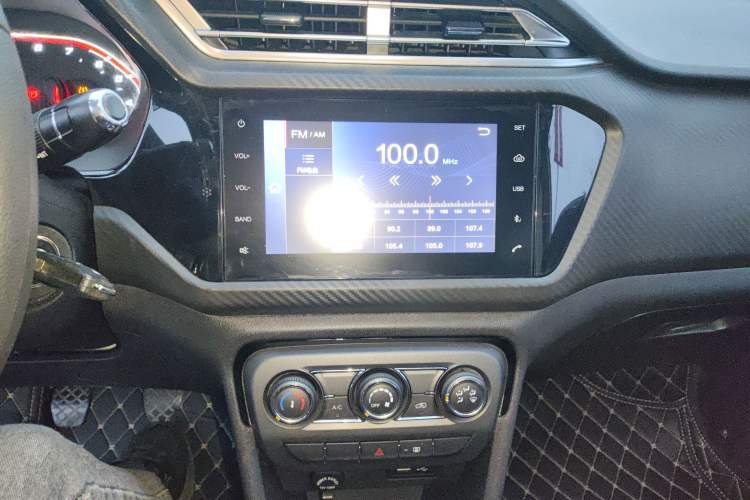 Used Chery Tiggo 3X 2020 Quality Edition 1.5L Manual Luxury Version Audio And AC Panel