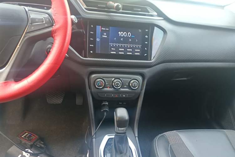 Used Chery Tiggo 3X 2020 Quality Edition 1.5L CVT Luxury Version Audio And AC Panel