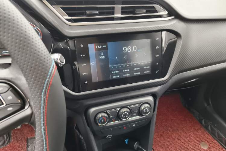 Used Chery Tiggo 3X 2020 Quality Edition 1.5L Manual Deluxe Version Audio And AC Panel