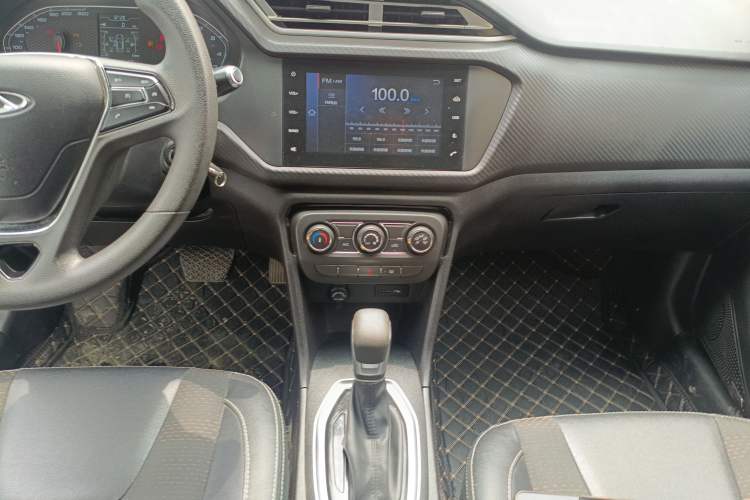 Used Chery Tiggo 3X 2020 Quality Edition 1.5L CVT Luxury Version Audio And AC Panel