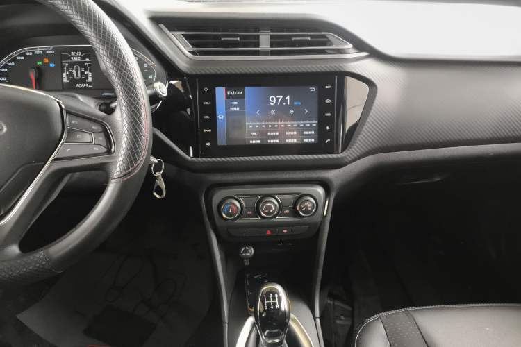 Used Chery Tiggo 3X 2020 Quality Edition 1.5L Manual Luxury Version Audio And AC Panel