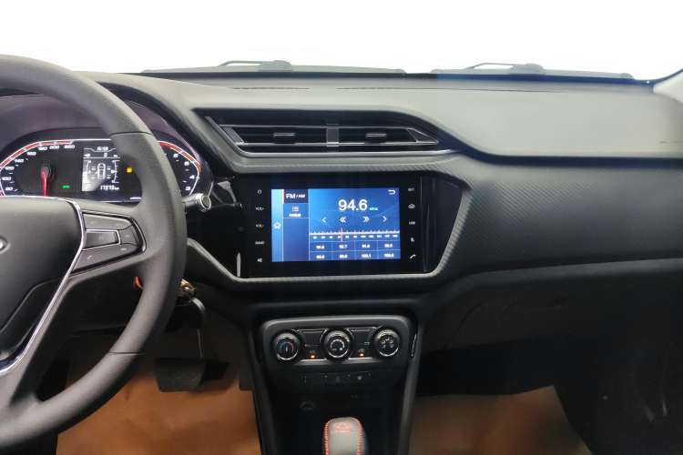 Used Chery Tiggo 3X 2020 Quality Edition 1.5L CVT Luxury Version Audio And AC Panel