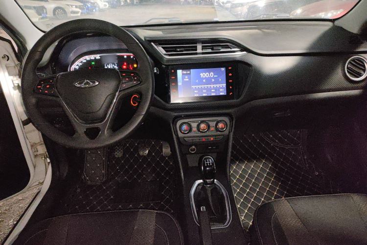 Used Chery Tiggo 3X 2020 Quality Edition 1.5L Manual Luxury Version Center Console