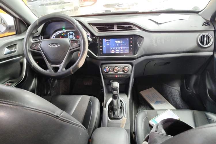 Used Chery Tiggo 3X 2020 Quality Edition 1.5L CVT Luxury Version Center Console