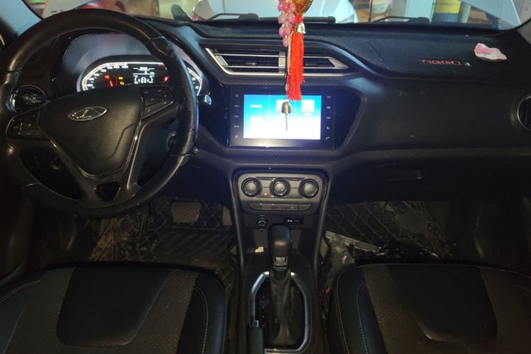 Used Chery Tiggo 3X 2020 Quality Edition 1.5L CVT Deluxe Version Center Console