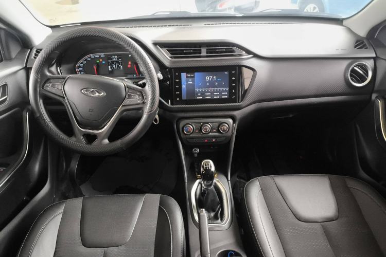 Used Chery Tiggo 3X 2020 Quality Edition 1.5L Manual Luxury Version Center Console
