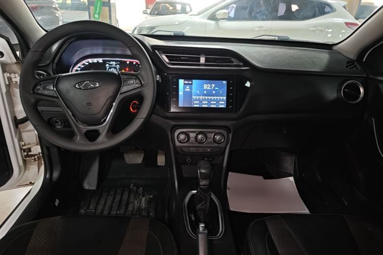 Used Chery Tiggo 3X 2020 Quality Edition 1.5L CVT Luxury Version Center Console