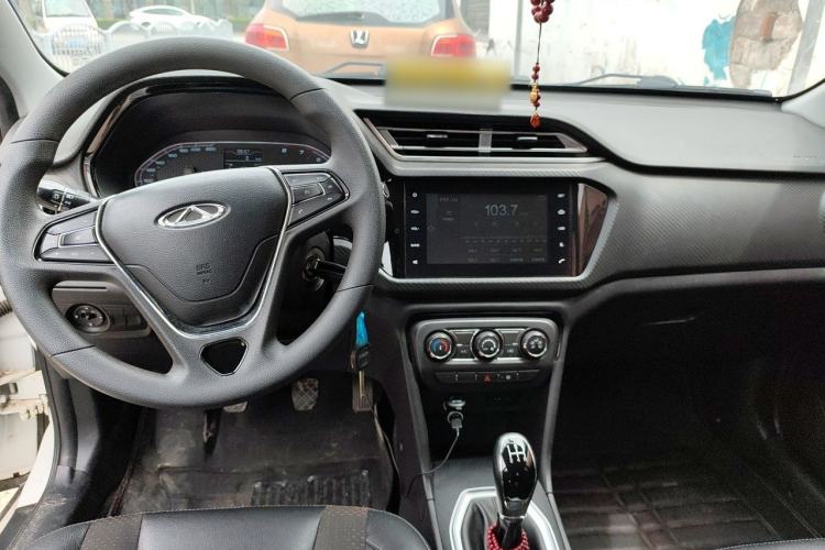 Used Chery Tiggo 3X 2020 Quality Edition 1.5L Manual Luxury Version Center Console