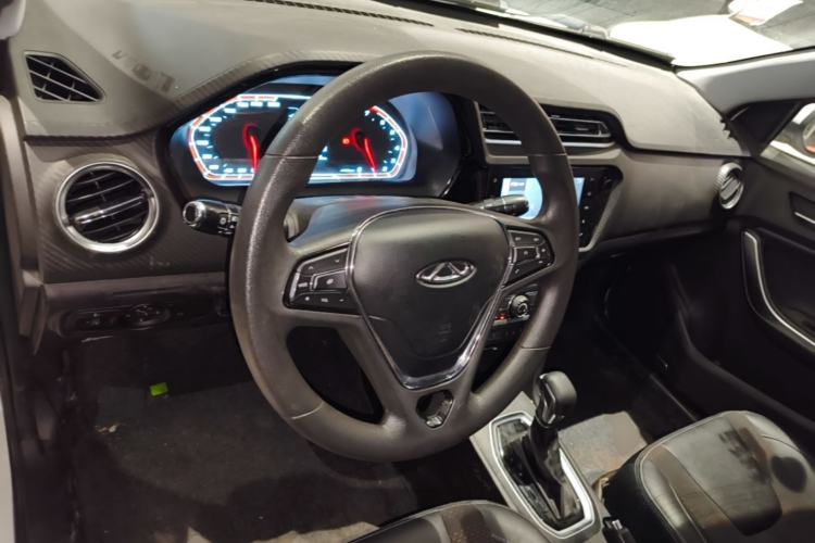 Used Chery Tiggo 3X 2020 Quality Edition 1.5L CVT Luxury Version Center Console
