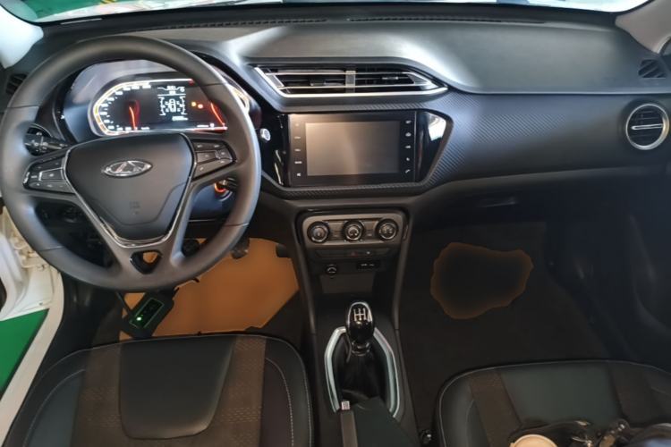 Used Chery Tiggo 3X 2020 Quality Edition 1.5L Manual Luxury Version Center Console