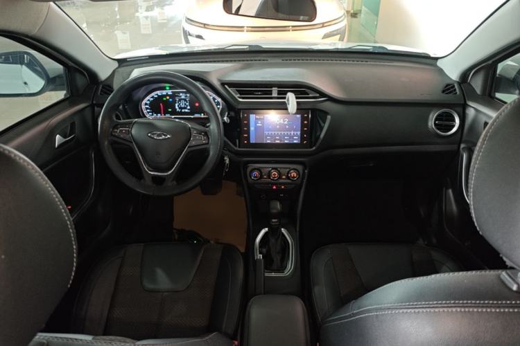 Used Chery Tiggo 3X 2020 Quality Edition 1.5L CVT Luxury Version Center Console