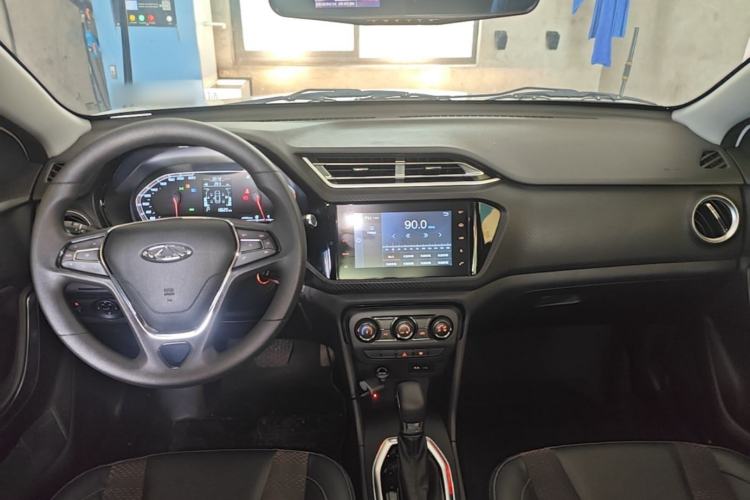 Used Chery Tiggo 3X 2020 Quality Edition 1.5L CVT Luxury Version Center Console