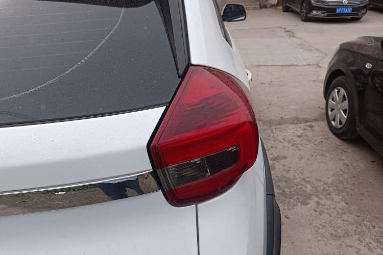Used Chery Tiggo 3X 2020 Quality Edition 1.5L Manual Luxury Version Exterior 3