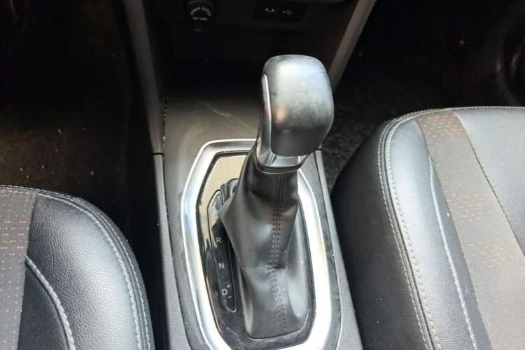 Used Chery Tiggo 3X 2020 Quality Edition 1.5L CVT Luxury Version Gear Lever