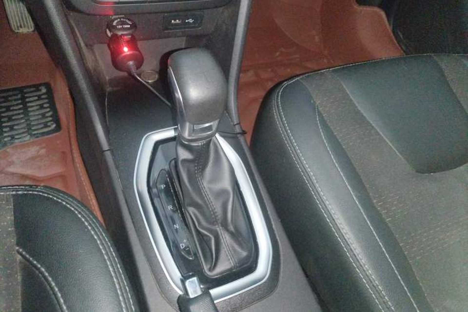 Used Chery Tiggo 3X 2020 Quality Edition 1.5L CVT Luxury Version Gear Lever