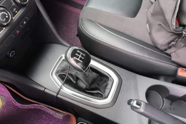 Used Chery Tiggo 3X 2020 Quality Edition 1.5L Manual Luxury Version Gear Lever