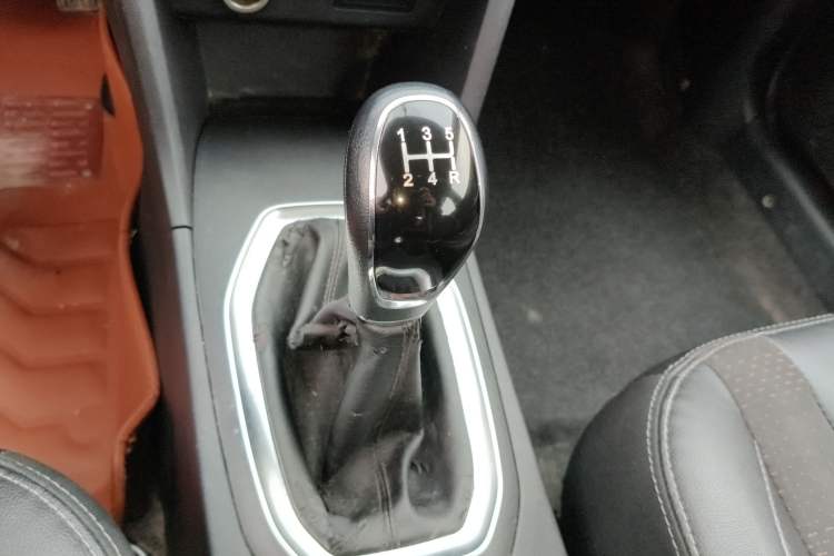 Used Chery Tiggo 3X 2020 Quality Edition 1.5L Manual Luxury Version Gear Lever