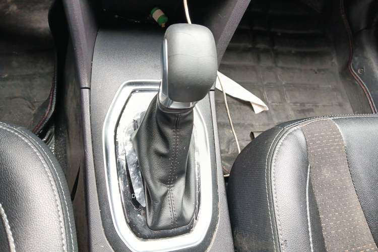 Used Chery Tiggo 3X 2020 Quality Edition 1.5L CVT Luxury Version Gear Lever
