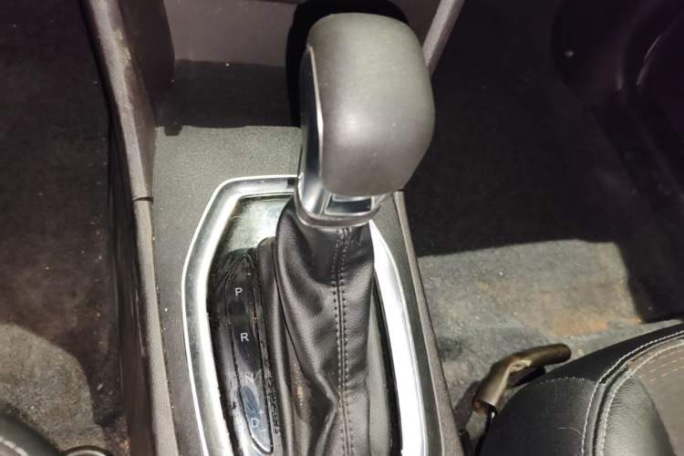 Used Chery Tiggo 3X 2020 Quality Edition 1.5L CVT Luxury Version Gear Lever