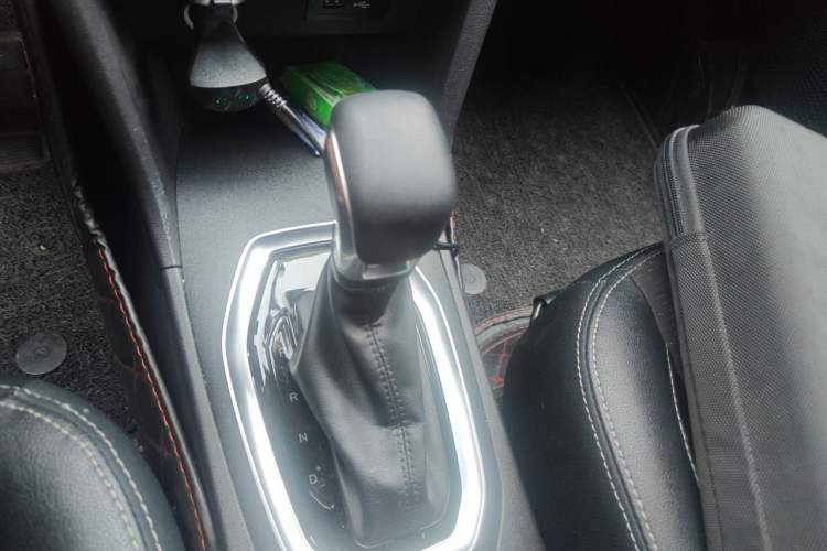 Used Chery Tiggo 3X 2020 Quality Edition 1.5L CVT Luxury Version Gear Lever