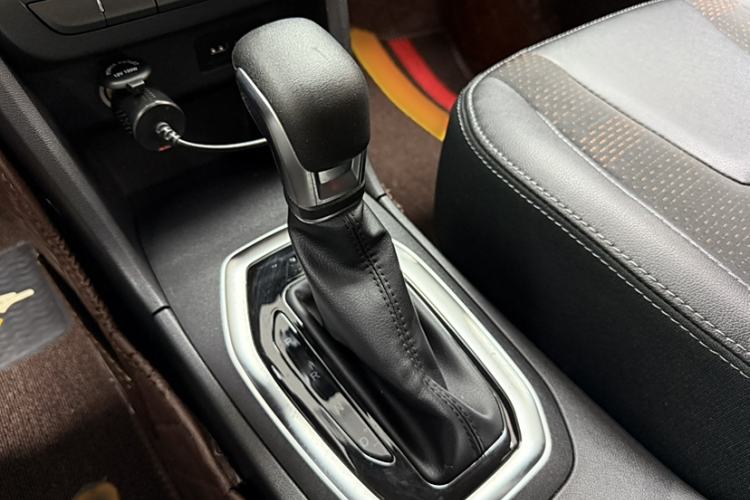 Used Chery Tiggo 3X 2020 Quality Edition 1.5L CVT Luxury Version Gear Lever