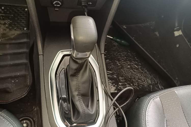 Used Chery Tiggo 3X 2020 Quality Edition 1.5L CVT Luxury Version Gear Lever