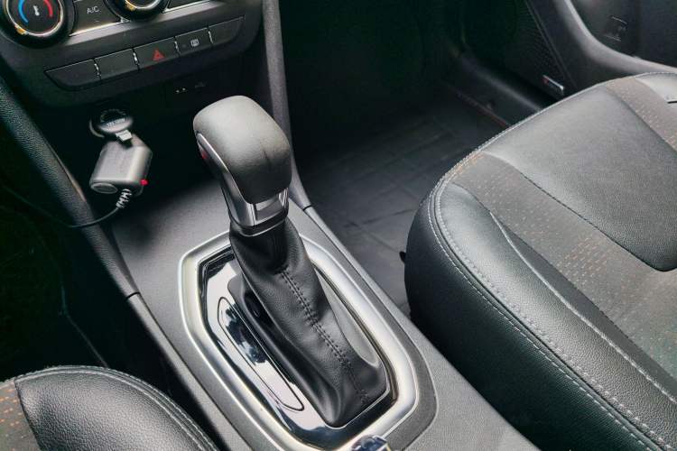 Used Chery Tiggo 3X 2020 Quality Edition 1.5L CVT Luxury Version Gear Lever
