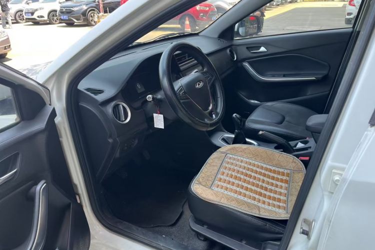 Used Chery Tiggo 3X 2020 Quality Edition 1.5L Manual Luxury Version Interior 4