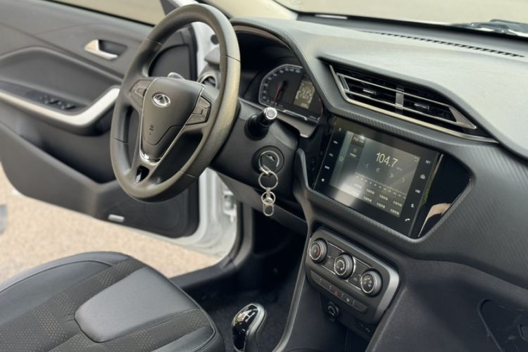 Used Chery Tiggo 3X 2020 Quality Edition 1.5L Manual Luxury Version Interior 8