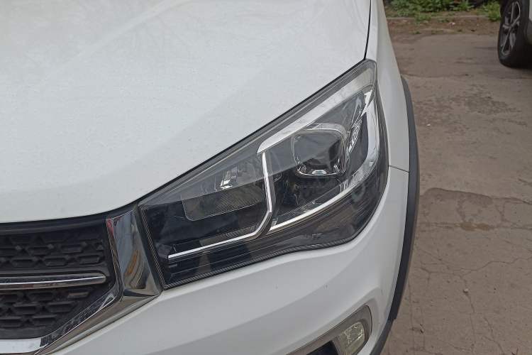 Used Chery Tiggo 3X 2020 Quality Edition 1.5L Manual Luxury Version Left Front Headlight
