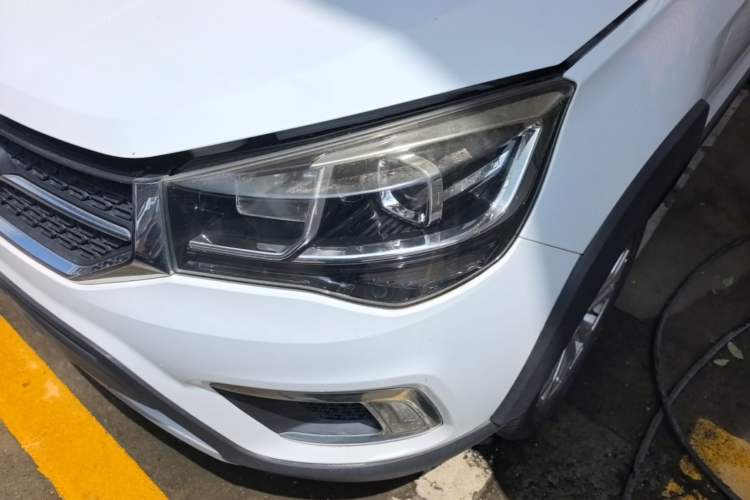 Used Chery Tiggo 3X 2020 Quality Edition 1.5L CVT Luxury Version Left Front Headlight