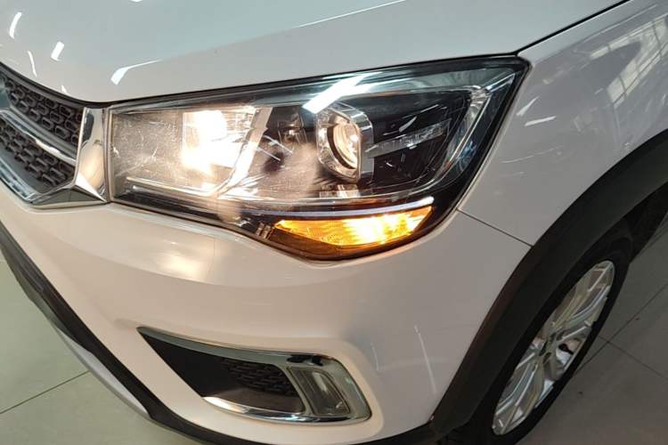 Used Chery Tiggo 3X 2020 Quality Edition 1.5L CVT Luxury Version Left Front Headlight