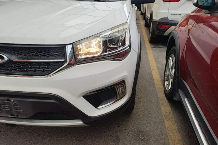 Used Chery Tiggo 3X 2020 Quality Edition 1.5L CVT Deluxe Version Left Front Headlight