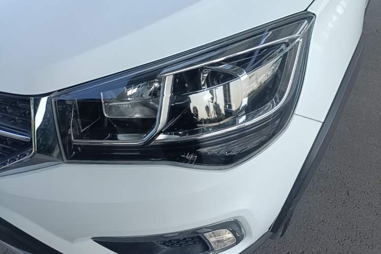 Used Chery Tiggo 3X 2020 Quality Edition 1.5L CVT Luxury Version Left Front Headlight