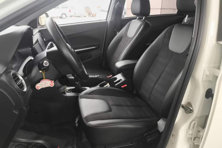 Used Chery Tiggo 3X 2020 Quality Edition 1.5L Manual Luxury Version Left Front Seat
