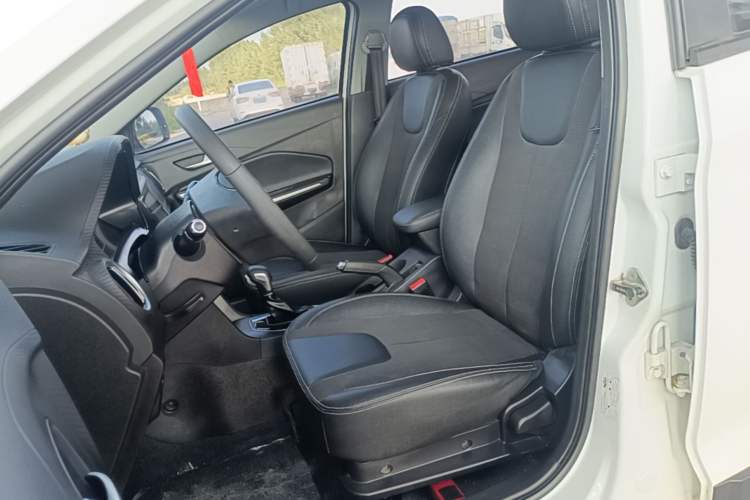 Used Chery Tiggo 3X 2020 Quality Edition 1.5L CVT Luxury Version Left Front Seat