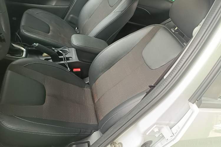 Used Chery Tiggo 3X 2020 Quality Edition 1.5L CVT Luxury Version Left Front Seat
