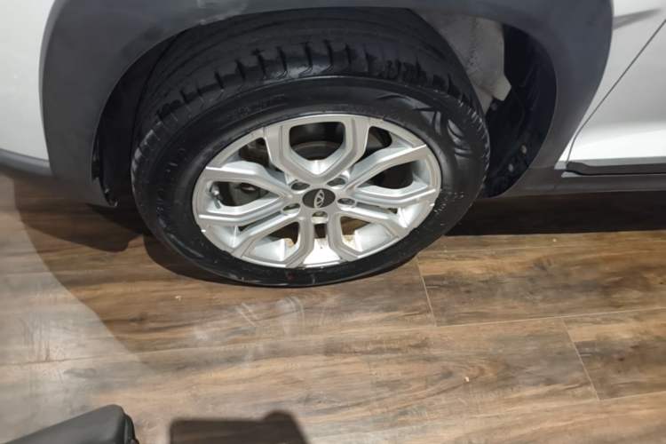 Used Chery Tiggo 3X 2020 Quality Edition 1.5L CVT Luxury Version Left Front Wheel Hub