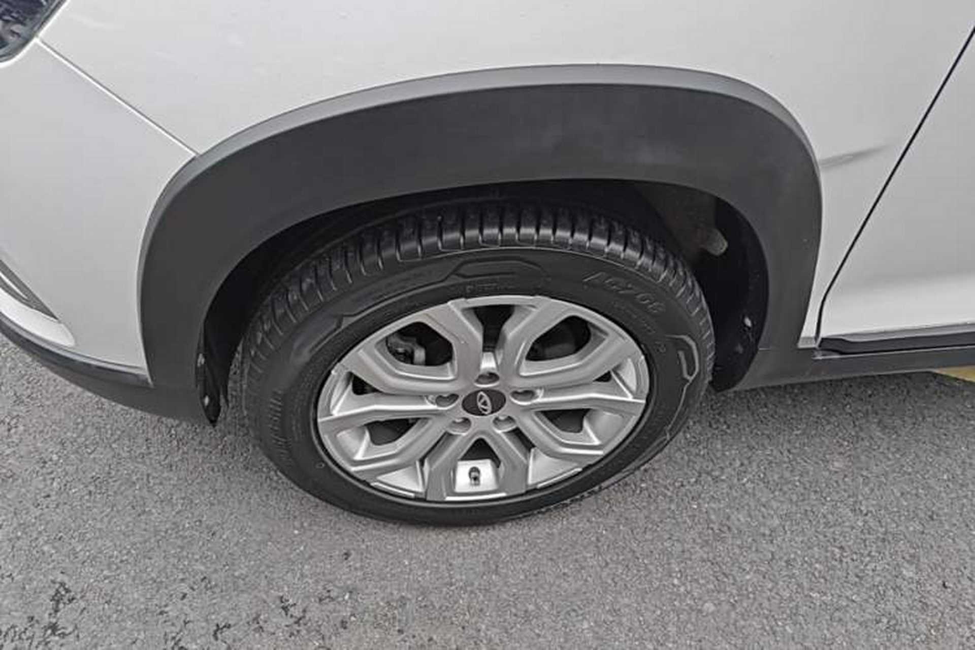 Used Chery Tiggo 3X 2020 Quality Edition 1.5L Manual Luxury Version Left Front Wheel Hub