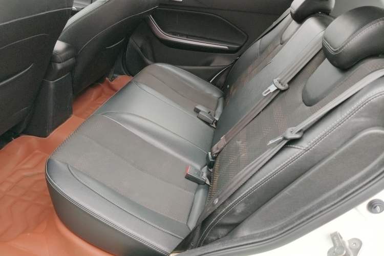 Used Chery Tiggo 3X 2020 Quality Edition 1.5L Manual Luxury Version Left Rear Seat