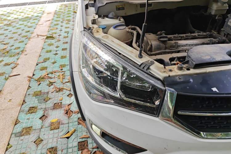Used Chery Tiggo 3X 2020 Quality Edition 1.5L CVT Luxury Version Right Front Headlight